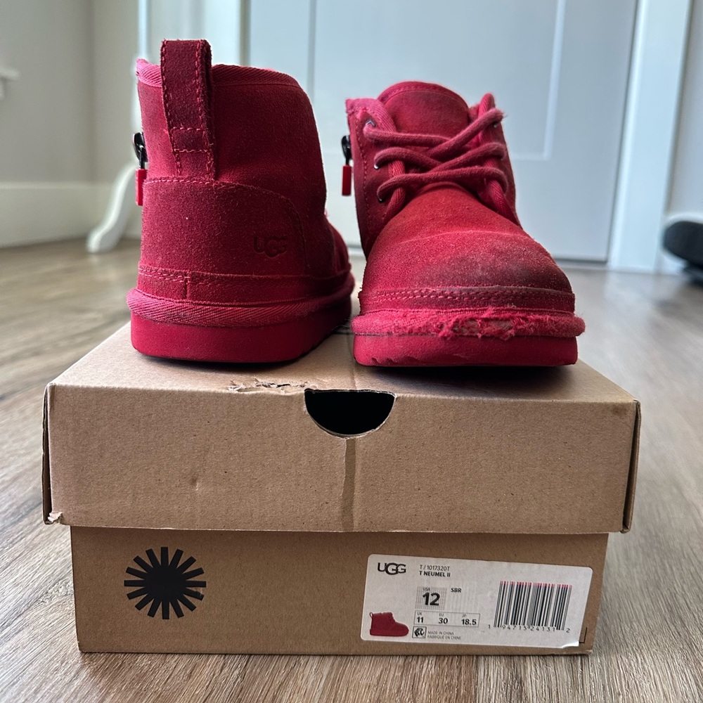 UGG Neumel II Toddler Boots Size 12 | Red Suede | Heavily Worn✨